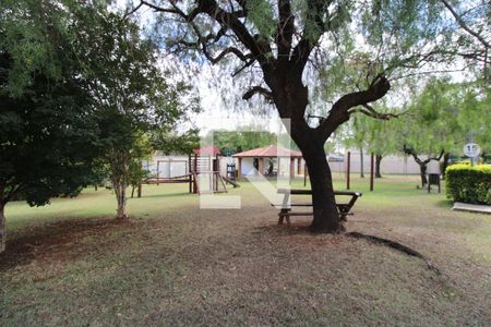 Casa para alugar com 234m², 4 quartos e 2 vagasÁrea Comum - Playground