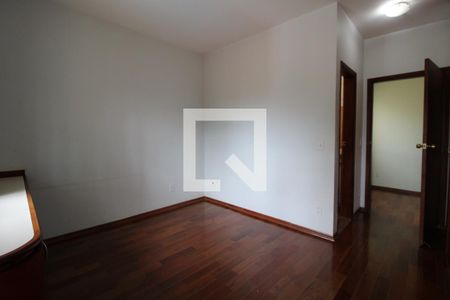 Casa para alugar com 234m², 4 quartos e 2 vagasQuarto 3 (suíte)