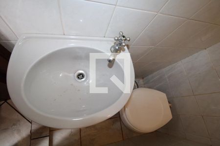 Casa para alugar com 234m², 4 quartos e 2 vagasBanheiro da Sala de TV