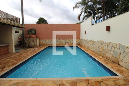 Casa para alugar com 234m², 4 quartos e 2 vagasQuintal - Piscina