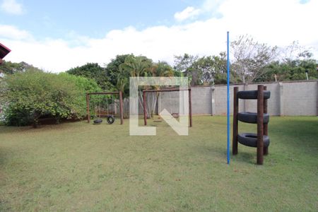 Casa para alugar com 234m², 4 quartos e 2 vagasÁrea Comum - Playground