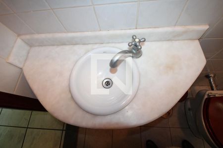 Casa para alugar com 234m², 4 quartos e 2 vagasBanheiro americano (social e suíte 1)