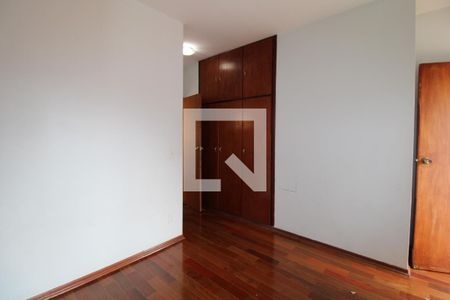 Casa para alugar com 234m², 4 quartos e 2 vagasQuarto 3 (suíte)