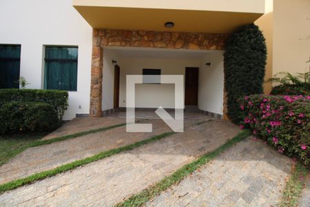 Casa para alugar com 234m², 4 quartos e 2 vagasGaragem