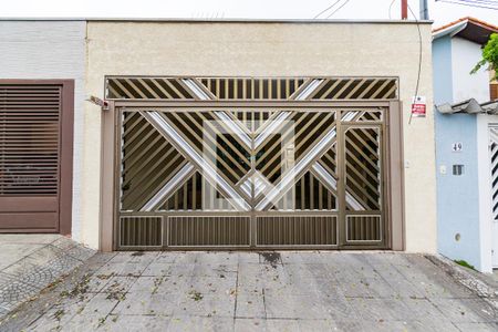 Casa à venda com 100m², 3 quartos e 2 vagas Casa à venda com 100m², 3 quartos e 2 vagasFachada