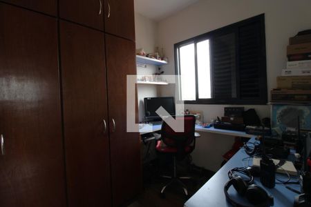 Apartamento à venda com 73m², 3 quartos e 2 vagasQuarto 2