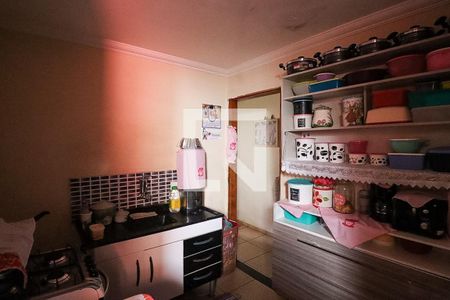 Casa à venda com 170m², 5 quartos e 2 vagas Casa à venda com 170m², 5 quartos e 2 vagasCasa 1 - Cozinha