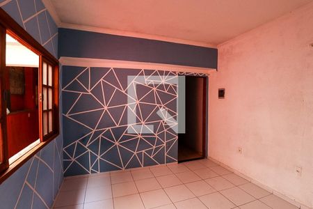 Casa à venda com 170m², 5 quartos e 2 vagas Casa à venda com 170m², 5 quartos e 2 vagasCasa 2 - Quarto/sala