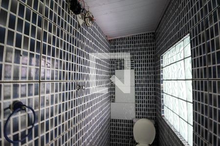 Casa à venda com 170m², 5 quartos e 2 vagas Casa à venda com 170m², 5 quartos e 2 vagasCasa 3  - Banheiro