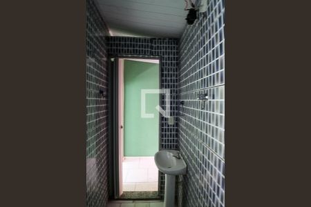 Casa à venda com 170m², 5 quartos e 2 vagas Casa à venda com 170m², 5 quartos e 2 vagasCasa 3  - Banheiro