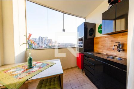 Varanda de apartamento para alugar com 2 quartos, 75m² em Estoril, Belo Horizonte