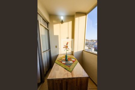 Varanda de apartamento para alugar com 2 quartos, 75m² em Estoril, Belo Horizonte