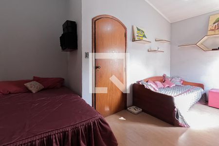 Casa à venda com 240m², 4 quartos e 3 vagas Casa à venda com 240m², 4 quartos e 3 vagasSuíte 2