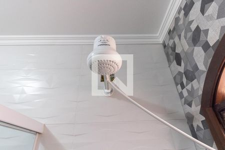 Casa à venda com 130m², 3 quartos e 3 vagas Casa à venda com 130m², 3 quartos e 3 vagasChuveiro
