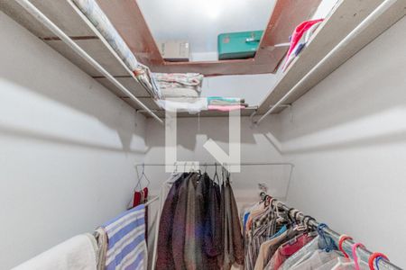 Apartamento à venda com 283m², 3 quartos e sem vaga Apartamento à venda com 283m², 3 quartos e sem vagaCloset