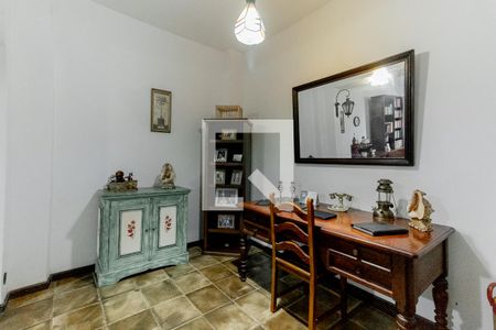 Apartamento à venda com 283m², 3 quartos e sem vaga Apartamento à venda com 283m², 3 quartos e sem vagaEscritório