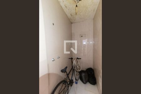 Apartamento à venda com 283m², 3 quartos e sem vaga Apartamento à venda com 283m², 3 quartos e sem vagaBanheiro de Serviço