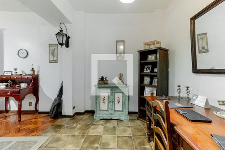 Apartamento à venda com 283m², 3 quartos e sem vaga Apartamento à venda com 283m², 3 quartos e sem vagaEscritório