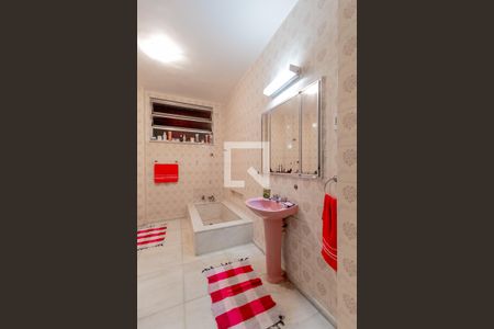 Apartamento à venda com 283m², 3 quartos e sem vaga Apartamento à venda com 283m², 3 quartos e sem vagaBanheiro Social 2