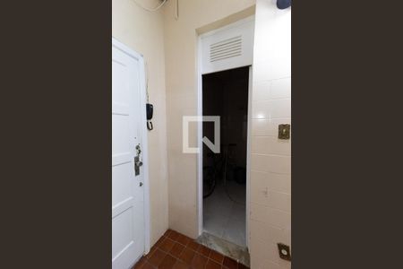 Apartamento à venda com 283m², 3 quartos e sem vaga Apartamento à venda com 283m², 3 quartos e sem vagaBanheiro de Serviço