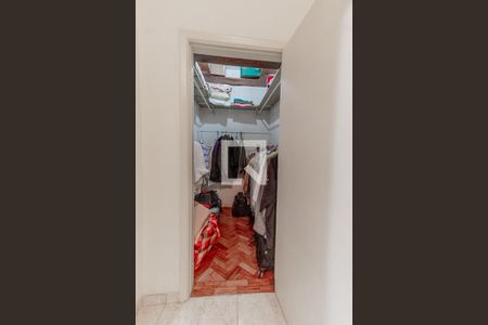 Apartamento à venda com 283m², 3 quartos e sem vaga Apartamento à venda com 283m², 3 quartos e sem vagaCloset