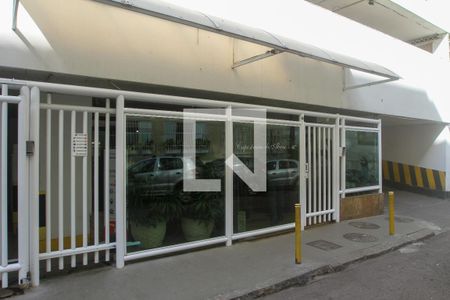 Apartamento à venda com 60m², 2 quartos e 1 vaga Apartamento à venda com 60m², 2 quartos e 1 vagaFachada e portaria