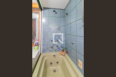 Apartamento à venda com 126m², 3 quartos e 1 vaga Apartamento à venda com 126m², 3 quartos e 1 vagaBanheiro da Suíte