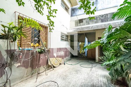 Casa para alugar com 250m², 4 quartos e 4 vagasQuintal