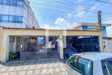 Casa para alugar com 250m², 4 quartos e 4 vagasFachada