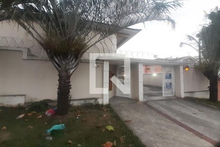 Apartamento à venda com 70m², 2 quartos e 1 vaga Apartamento à venda com 70m², 2 quartos e 1 vagaFachada