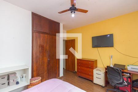 Casa à venda com 200m², 3 quartos e 2 vagas Casa à venda com 200m², 3 quartos e 2 vagasQuarto 2