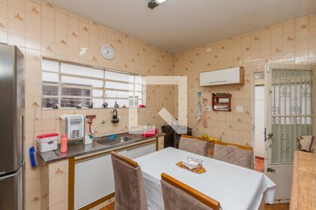 Casa à venda com 200m², 3 quartos e 2 vagas Casa à venda com 200m², 3 quartos e 2 vagasCozinha