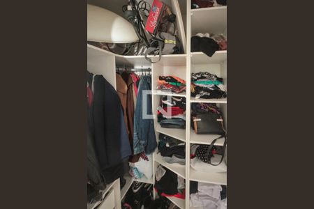 Apartamento à venda com 80m², 3 quartos e 1 vagaCloset