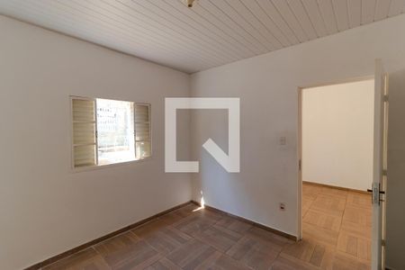 Casa à venda com 71m², 2 quartos e 5 vagas Casa à venda com 71m², 2 quartos e 5 vagasQuarto