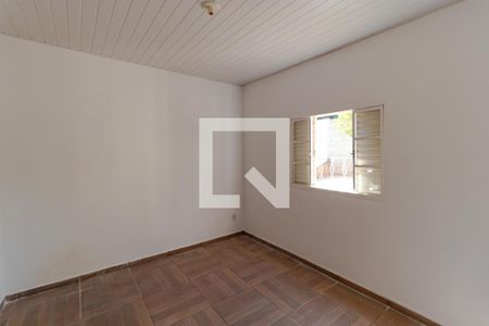 Casa à venda com 71m², 2 quartos e 5 vagas Casa à venda com 71m², 2 quartos e 5 vagasQuarto