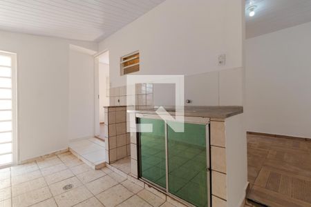 Casa à venda com 71m², 2 quartos e 5 vagas Casa à venda com 71m², 2 quartos e 5 vagasCozinha