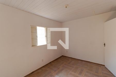 Casa à venda com 71m², 2 quartos e 5 vagas Casa à venda com 71m², 2 quartos e 5 vagasSuíte