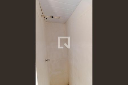 Casa à venda com 71m², 2 quartos e 5 vagas Casa à venda com 71m², 2 quartos e 5 vagasBanheiro da Suíte