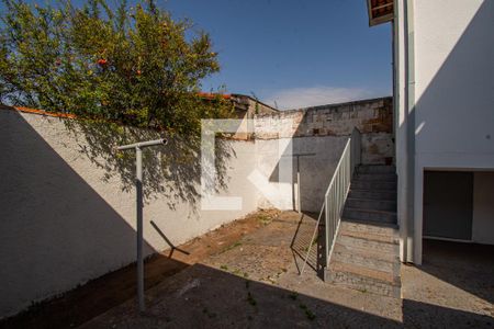 Casa para alugar com 290m², 3 quartos e 2 vagas Casa para alugar com 290m², 3 quartos e 2 vagasQuintal