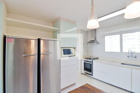 Apartamento à venda com 366m², 3 quartos e 4 vagas Apartamento à venda com 366m², 3 quartos e 4 vagasCozinha