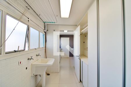 Apartamento à venda com 366m², 3 quartos e 4 vagas Apartamento à venda com 366m², 3 quartos e 4 vagasÁrea de Serviço