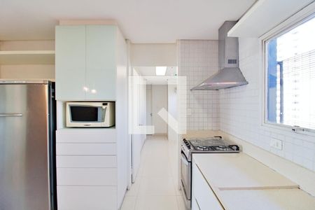 Apartamento à venda com 366m², 3 quartos e 4 vagas Apartamento à venda com 366m², 3 quartos e 4 vagasCozinha