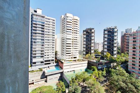 Apartamento à venda com 366m², 3 quartos e 4 vagas Apartamento à venda com 366m², 3 quartos e 4 vagasVista do Closet da Suíte