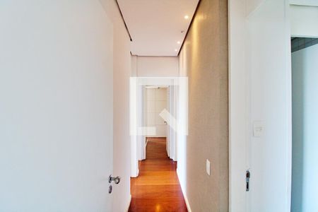 Apartamento à venda com 366m², 3 quartos e 4 vagas Apartamento à venda com 366m², 3 quartos e 4 vagasCorredor