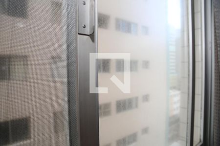 Sala / vista de apartamento para alugar com 1 quarto, 56m² em Canto do Forte, Praia Grande