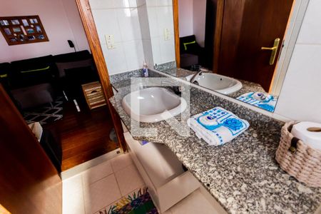 Casa à venda com 320m², 3 quartos e 5 vagas Casa à venda com 320m², 3 quartos e 5 vagasPia