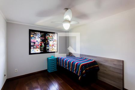 Casa à venda com 320m², 3 quartos e 5 vagas Casa à venda com 320m², 3 quartos e 5 vagasQuarto 3