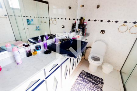 Casa à venda com 320m², 3 quartos e 5 vagas Casa à venda com 320m², 3 quartos e 5 vagasPia