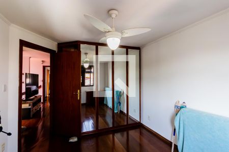 Casa à venda com 320m², 3 quartos e 5 vagas Casa à venda com 320m², 3 quartos e 5 vagasQuarto 2