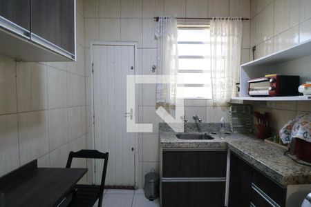 Casa para alugar com 35m², 1 quarto e sem vaga Casa para alugar com 35m², 1 quarto e sem vagaCozinha